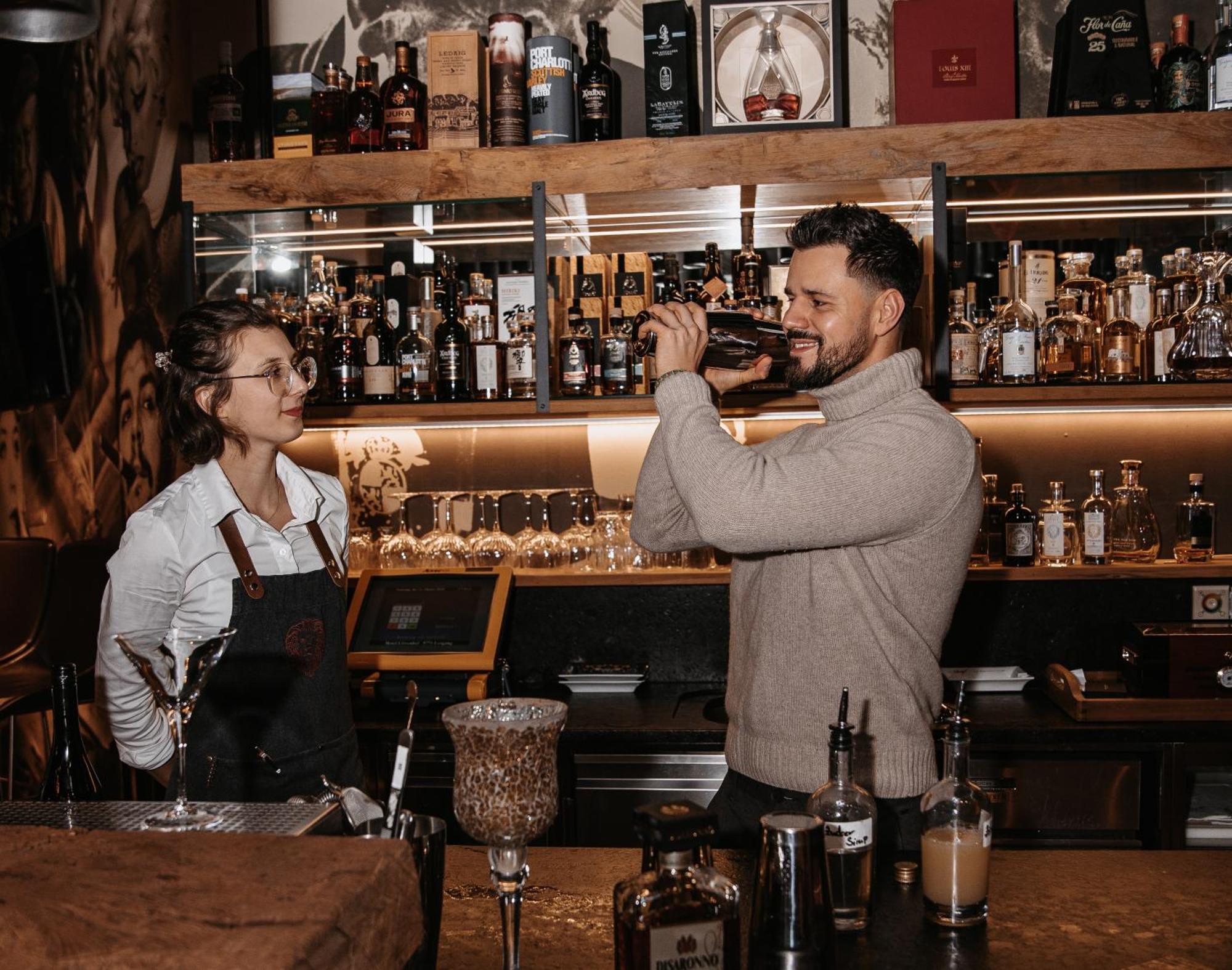 迪尔罗伟酒店 莱奥冈 外观 照片